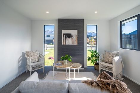 Photo of property in 36 Stratford Drive, Mount Pisa, Cromwell, 9383