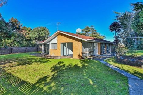 Photo of property in 29 Balgowan Terrace, Conifer Grove, Takanini, 2112