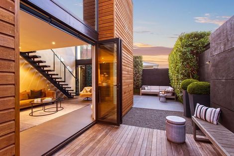 Photo of property in 114 Caledonian Road, St Albans, Christchurch, 8014