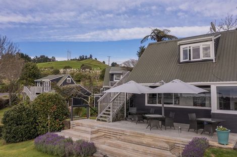 Photo of property in 2 Brenton Place, Whangamata, 3691