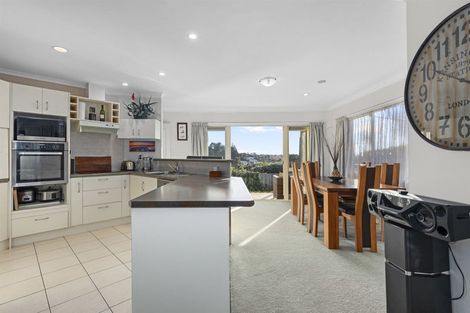 Photo of property in 64 Village Park Drive, Welcome Bay, Tauranga, 3112