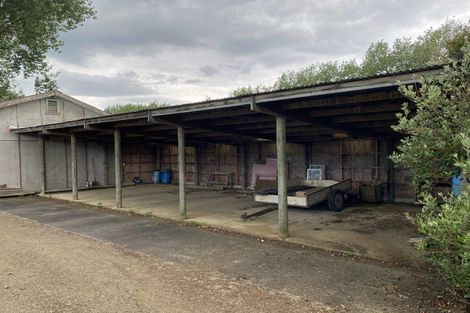 Photo of property in 76 Tawa Road, Kumeu, 0891