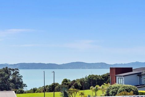 Photo of property in 32 Defender Crescent, Beachlands, Auckland, 2018