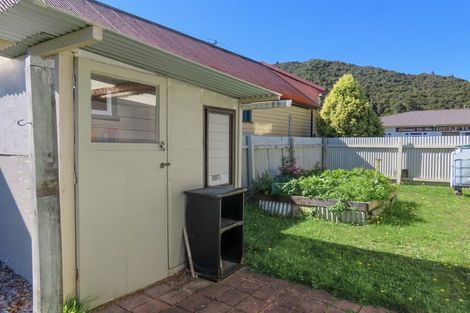 Photo of property in 58 Bridge Street, Reefton, 7830