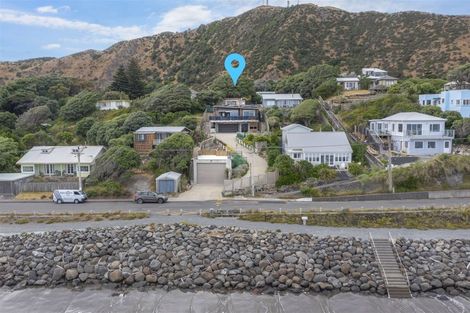 Photo of property in 24 The Parade, Paekakariki, 5034