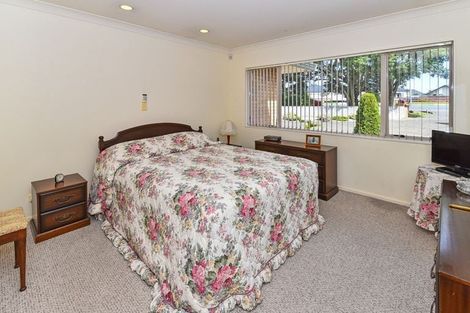 Photo of property in 502 Great South Road, Rosehill, Papakura, 2113