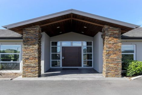 Photo of property in 4 Links Drive, Waiwhakaiho, New Plymouth, 4312