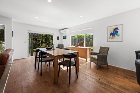 Photo of property in 35b Holly Road, St Albans, Christchurch, 8014