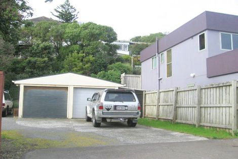 Photo of property in 76 Mana Esplanade, Paremata, Porirua, 5026
