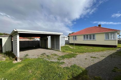 Photo of property in 18 Goldsmith Crescent, Levin, 5510