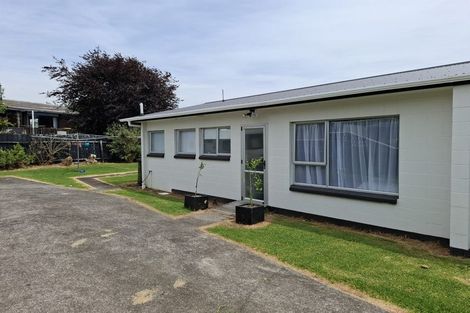 Photo of property in 2/52 Bayly Street, Waitara, 4320