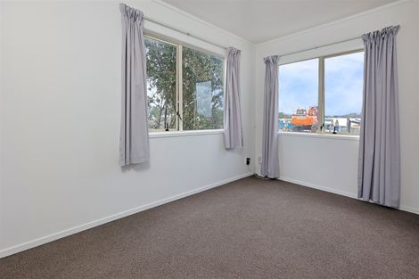 Photo of property in 57 Pooks Road, Ranui, Auckland, 0612