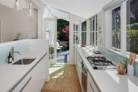 Photo of property in 52a Onslow Street, St Albans, Christchurch, 8014