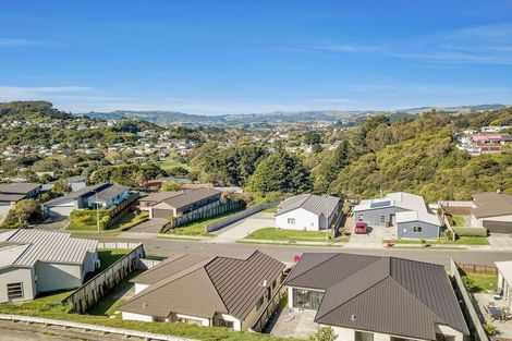 Photo of property in 10 Moonraker Place, Whitby, Porirua, 5024