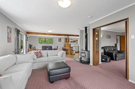 Photo of property in 15 Ashton Warner Way, Whitemans Valley, Upper Hutt, 5371