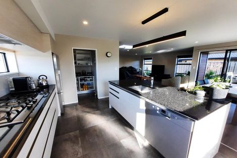 Photo of property in 78 Shillingford Boulevard, Rolleston, 7615