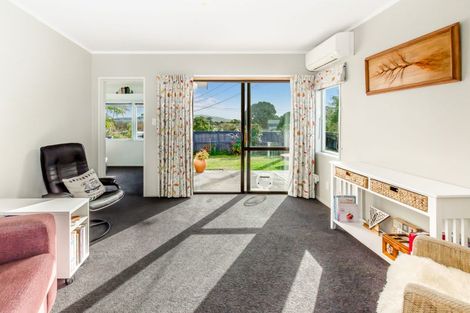 Photo of property in 36 Moana Road, Paraparaumu, 5032