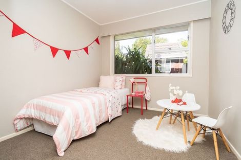 Photo of property in 33 Balfour Crescent, Riverlea, Hamilton, 3216