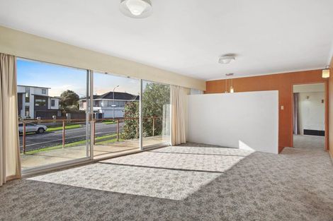 Photo of property in 12 The Boulevard, Sunnyhills, Auckland, 2010