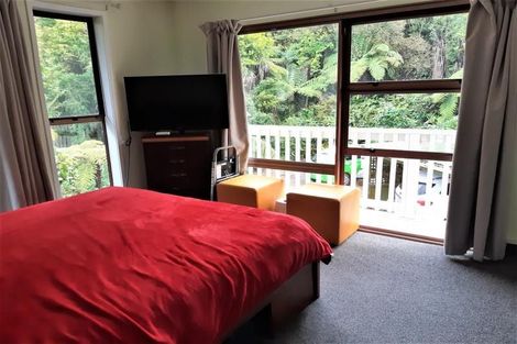 Photo of property in 806 Beach Road, Browns Bay, Auckland, 0630
