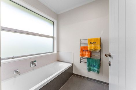 Photo of property in 486 Carrington Road, Hurworth, New Plymouth, 4371