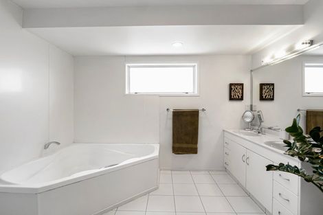 Photo of property in 7a Gordon Road, Mount Maunganui, 3116