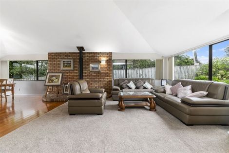 Photo of property in 181 Carlisle Road, Northcross, Auckland, 0632