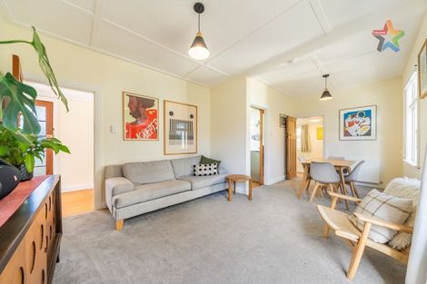 Photo of property in 17 Pirie Crescent, Moera, Lower Hutt, 5010