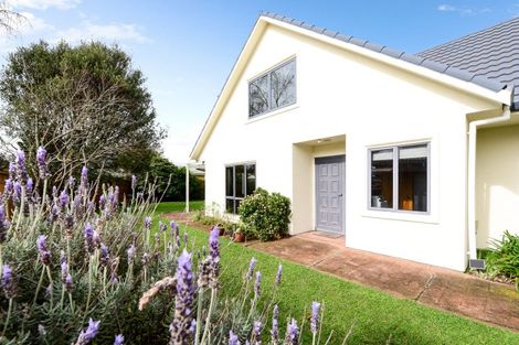 Photo of property in 5 Hastings Place, Hamilton Lake, Hamilton, 3204