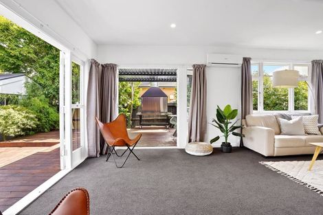 Photo of property in 98 Hamilton Avenue, Ilam, Christchurch, 8041