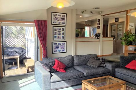 Photo of property in 13 Warwick Street, Wilton, Wellington, 6012