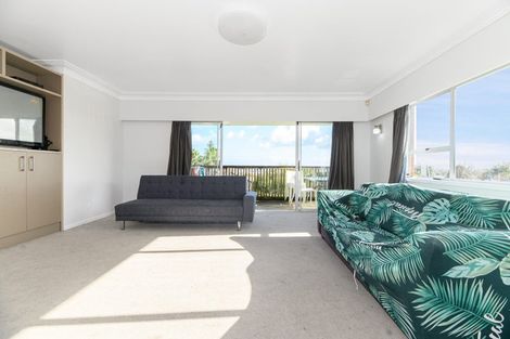 Photo of property in 2 April Place, Red Hill, Papakura, 2110