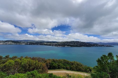 Photo of property in 27 Kaikoura Street, Maupuia, Wellington, 6022