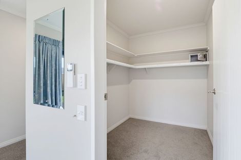 Photo of property in 52 Tennyson Avenue, Kelvin Grove, Palmerston North, 4414