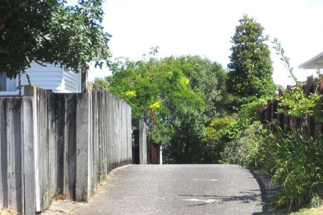 Photo of property in 3/164 Rangatira Road, Beach Haven, Auckland, 0626