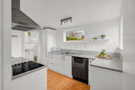 Photo of property in 50 Brooklands Road, Brooklands, New Plymouth, 4310