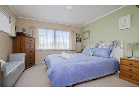 Photo of property in 6 Kuripaka Crescent, The Gardens, Auckland, 2105