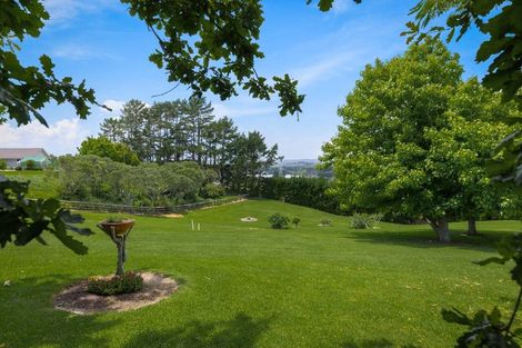 Photo of property in 336 Old North Road, Kumeu, 0892