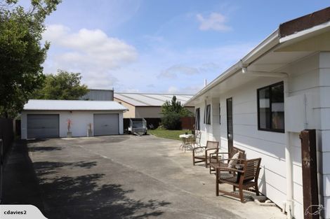 Photo of property in 48 Acacia Street, Kelvin Grove, Palmerston North, 4414