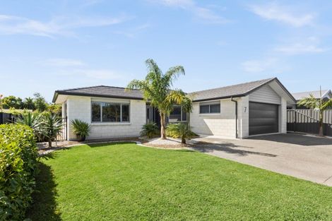 Photo of property in 7 Percy Berry Place, Havelock North, 4130
