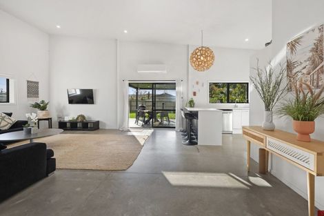 Photo of property in 64 Moana Crescent, Mangakino, 3421
