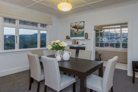 Photo of property in 134 Kelburn Parade, Kelburn, Wellington, 6012