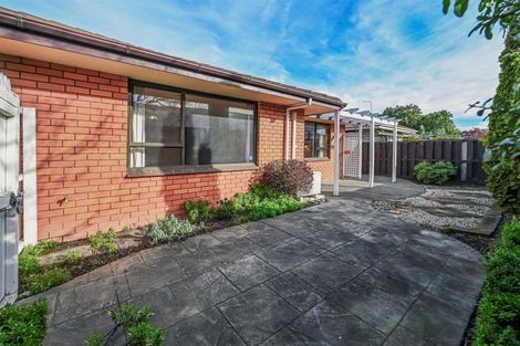 Photo of property in 3/22 Lake Terrace Road, Burwood, Christchurch, 8061