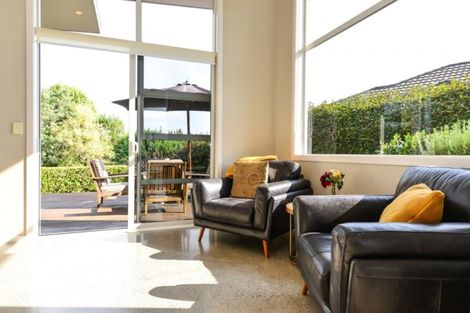 Photo of property in 5 Oldfield Court, Huntington, Hamilton, 3210