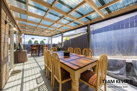 Photo of property in 144 Keri Vista Rise, Papakura, 2110