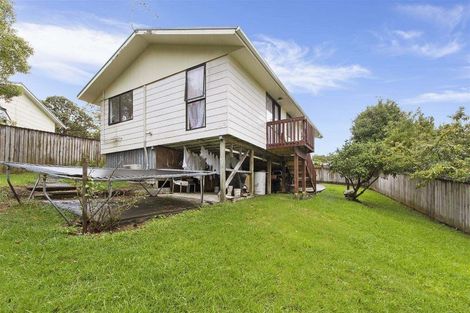 Photo of property in 15 Lilburn Crescent, Massey, Auckland, 0614