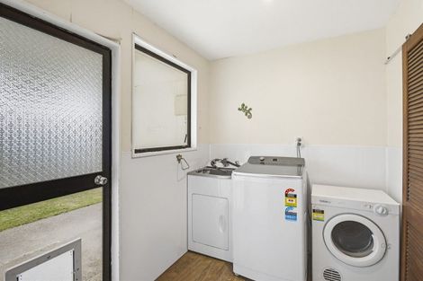 Photo of property in 1 Graham Street, Shannon, 4821