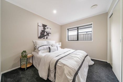 Photo of property in 22 Te Kaeaea Crescent, Wallaceville, Upper Hutt, 5018