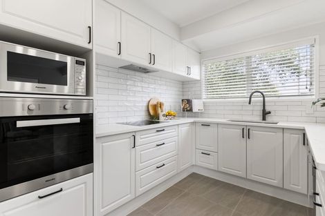 Photo of property in 1/2 Milford Park Place, Milford, Auckland, 0620