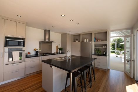 Photo of property in 10 Doralto Road, Frankleigh Park, New Plymouth, 4310